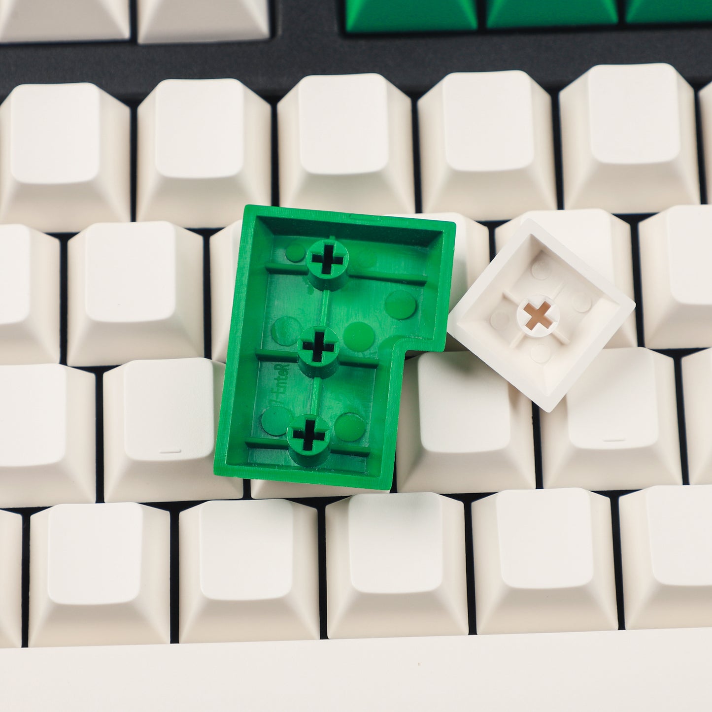 YMDK Green White 128 Keys Japanese or Blank Keycaps(Cherry Profile Dye Sub 1.5 mm Thickness PBT/ANSI ISO)