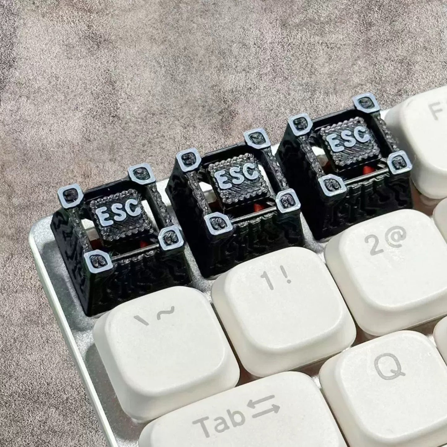 YMDK 1pcs Retro Gothic Ruins Style Esc Key Artisan Resin Personalized 3D R4 1u Novel Keycap for MX Mechanical Keyboards