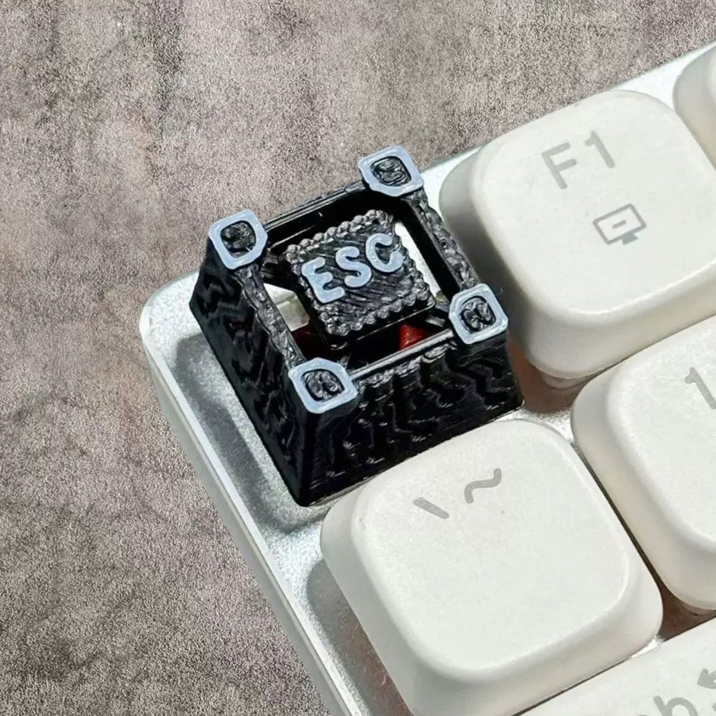 YMDK 1pcs Retro Gothic Ruins Style Esc Key Artisan Resin Personalized 3D R4 1u Novel Keycap for MX Mechanical Keyboards