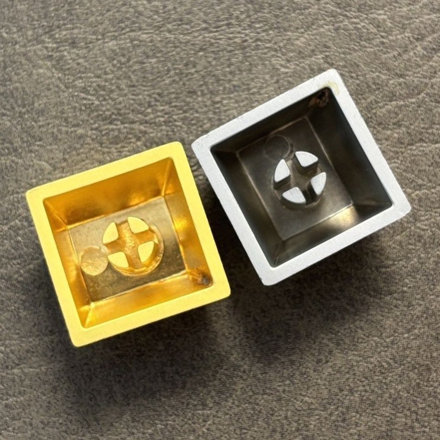 YMDK Gold Silver Zinc-aluminum Alloy Metal Personalized Esc Key R4 Keycaps Cool Novel Creative Keycap for MX Mechanical Keyboard