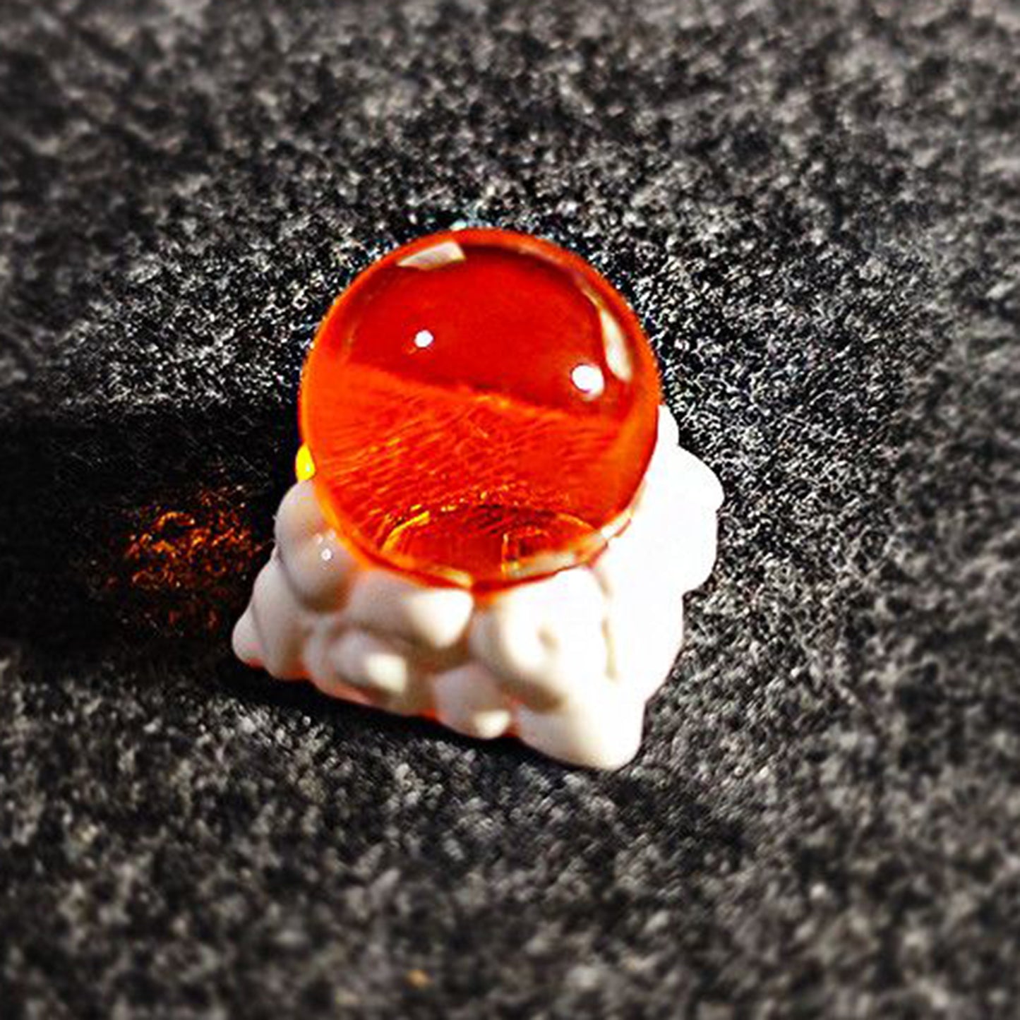 YMDK Dragon Ball Design Resin 3D Creative Personalized 1u Esc Key R4 Shine Through Keycaps for MX Mechanical Keyboards
