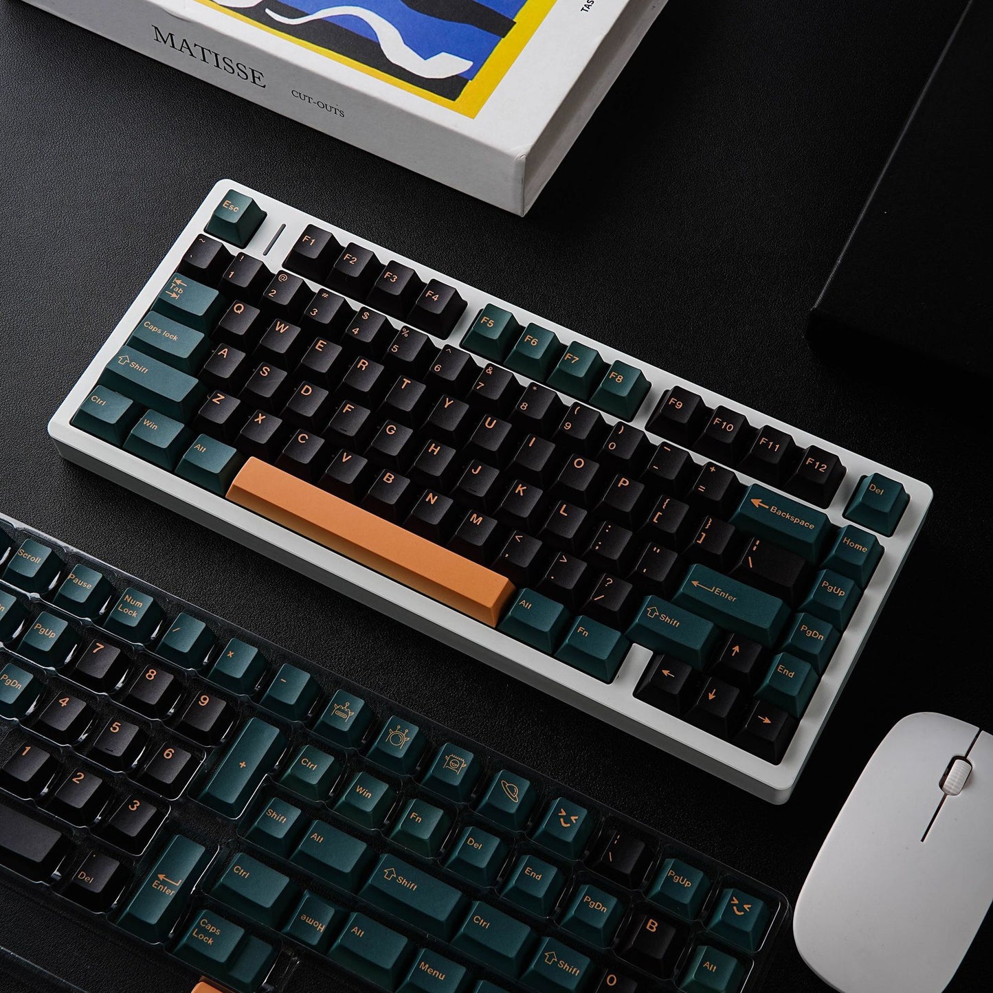 YMDK 143 Keys Mars Green Cherry Profile Keycaps English Russian German Spanish French PBT Dye Sub Keycap For MX Mechanical Keyboards