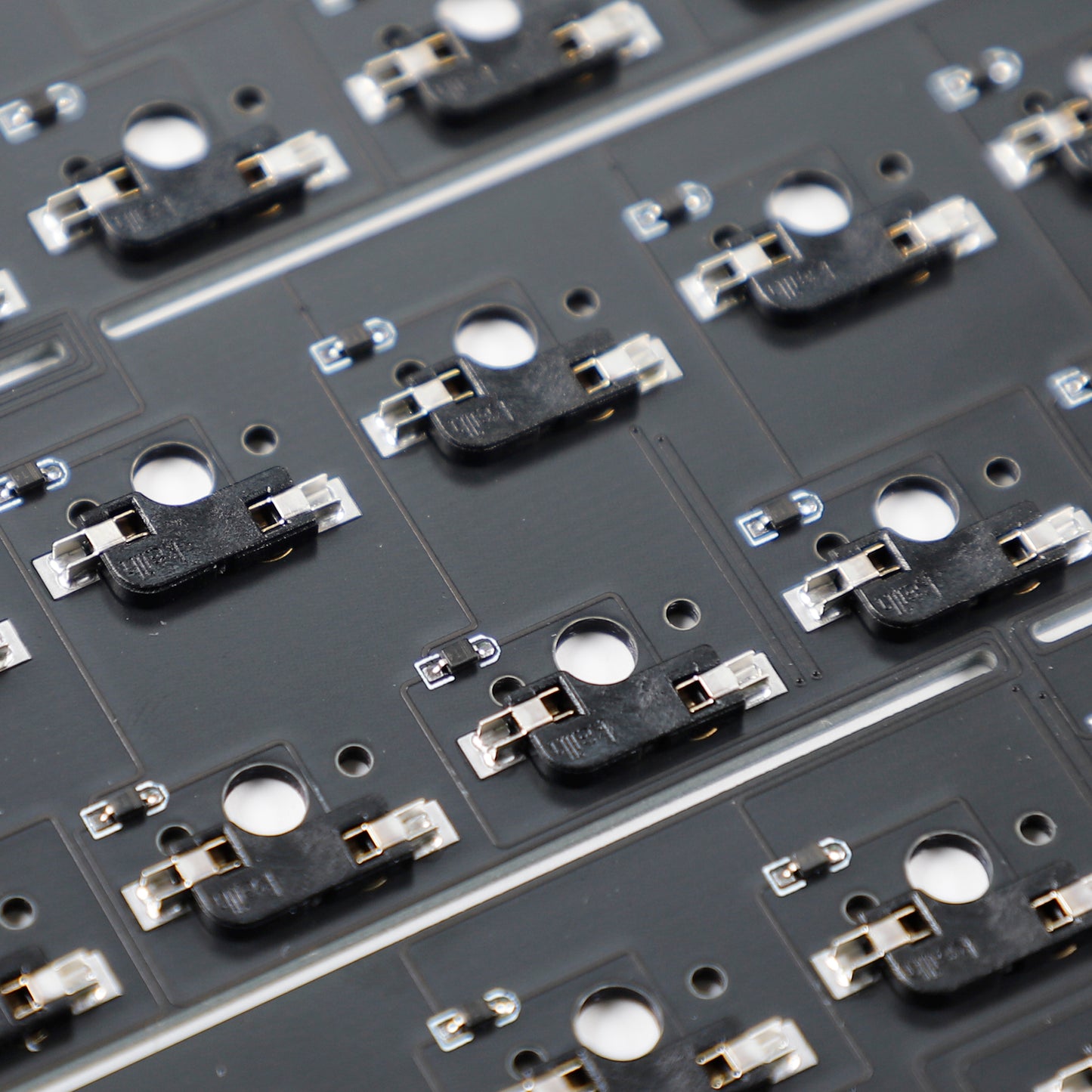 NCR80 R2 R3 80% Soldering Hot Swappable PCB FR4 Plate VIAL VIA Type C Detachable Support Mx and Alps Switches