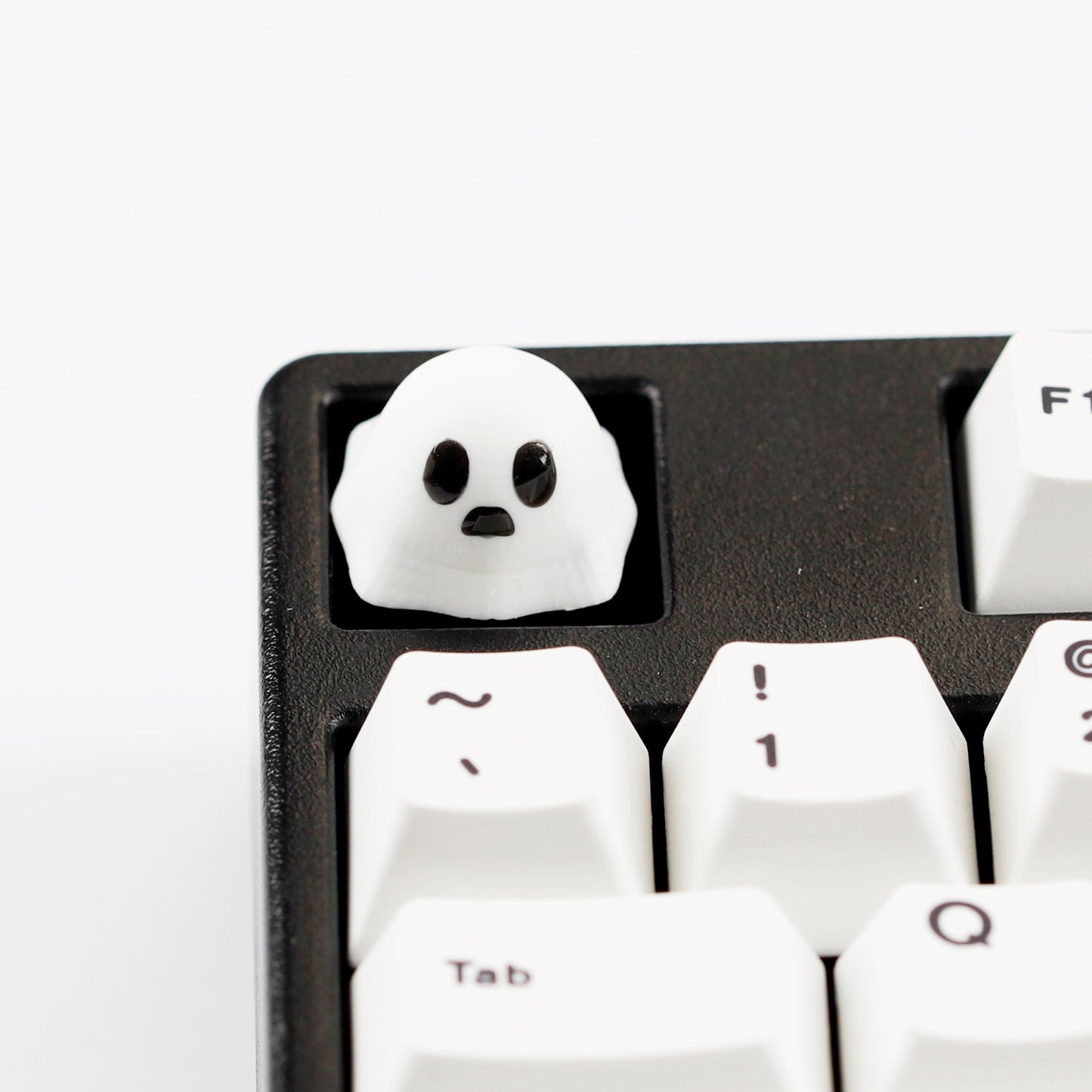 YMDK Ghost Cute Resin Keycap Novelty Artisan 1u ESC Key Custom Handmade Keycaps for MX Mechanical Keyboards