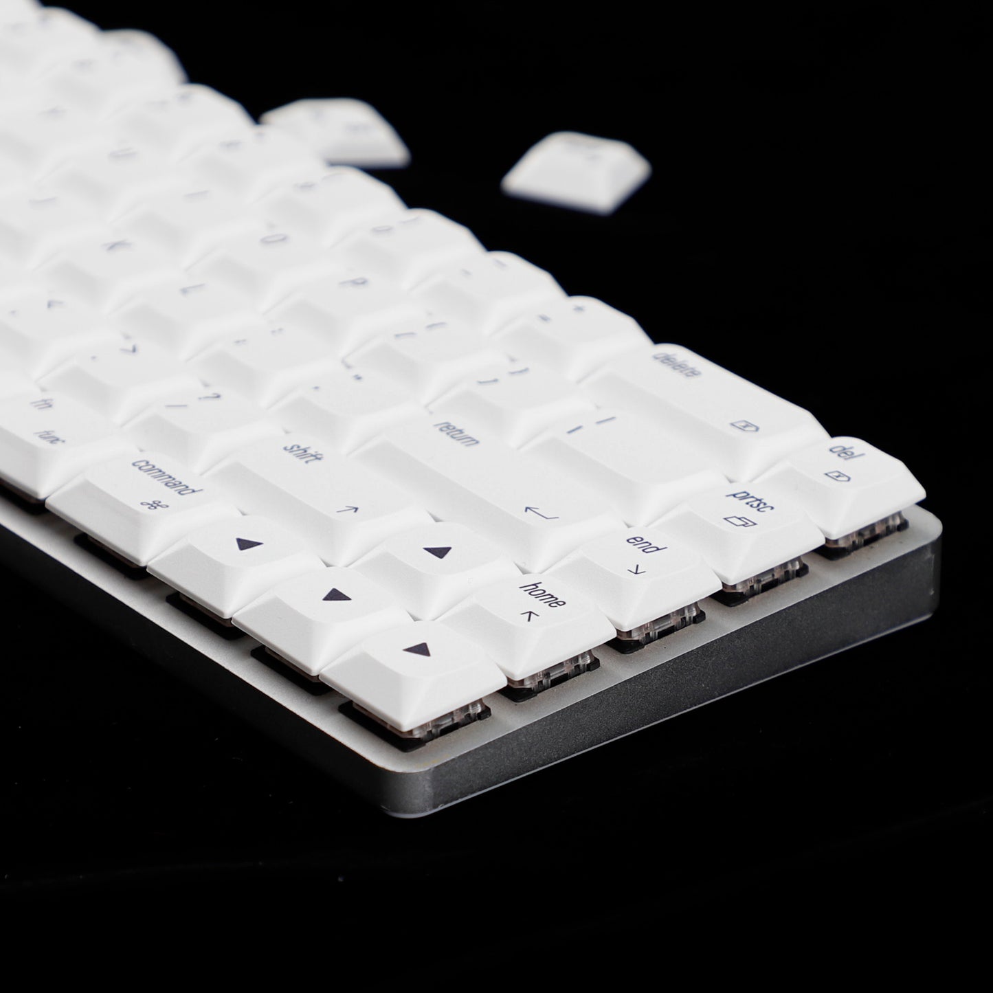 YMDK 127 Ultra-slim Key cap Mac Style Mx Low Profile Dye Sub PBT Keycaps For Mx 61 64 68 75 84 87 96 108 Layout Mechanical Keyboard