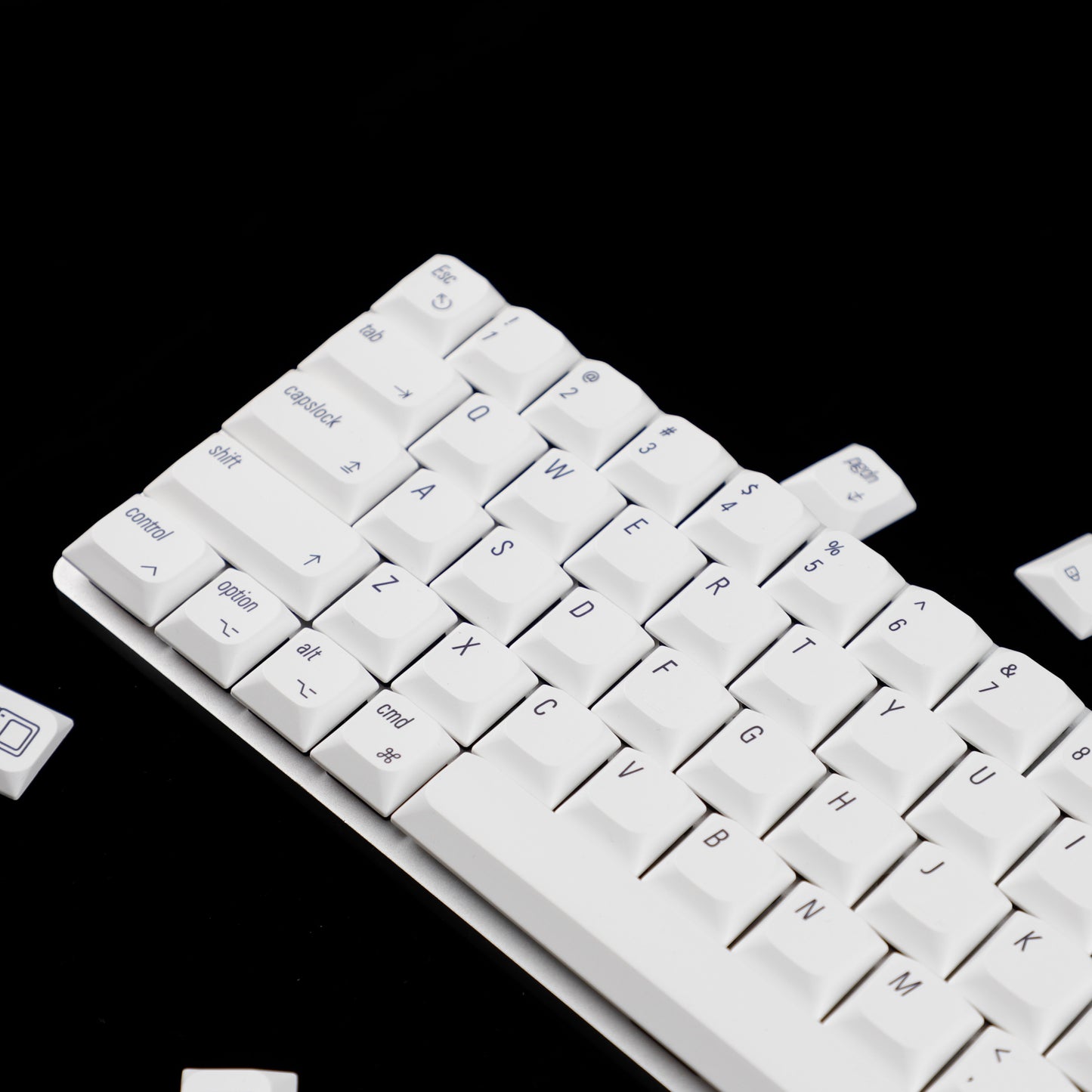 YMDK 127 Ultra-slim Key cap Mac Style Mx Low Profile Dye Sub PBT Keycaps For Mx 61 64 68 75 84 87 96 108 Layout Mechanical Keyboard