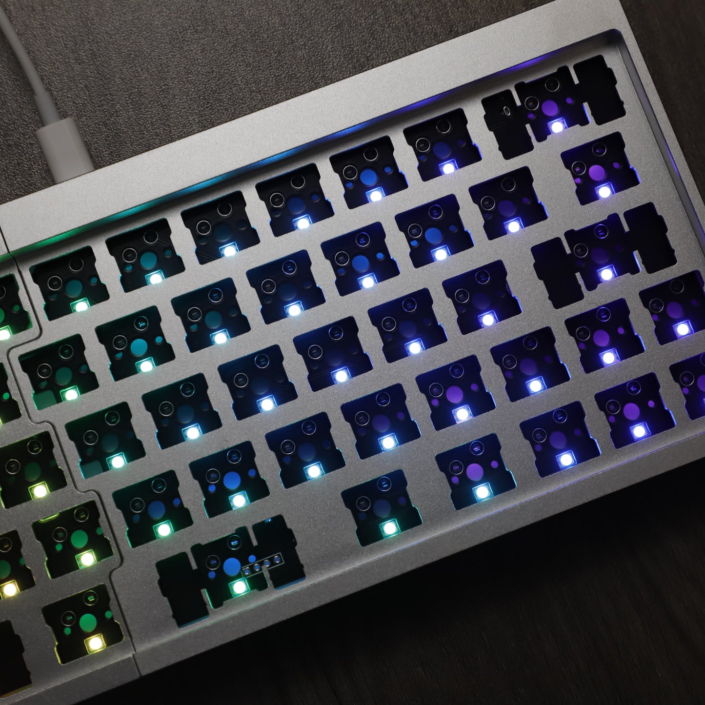 YMD-Split 64 V2 Aluminum Case With Acrylic Layer Kit (RGB Underglow Hotswap Kit/VIAL Programmable)