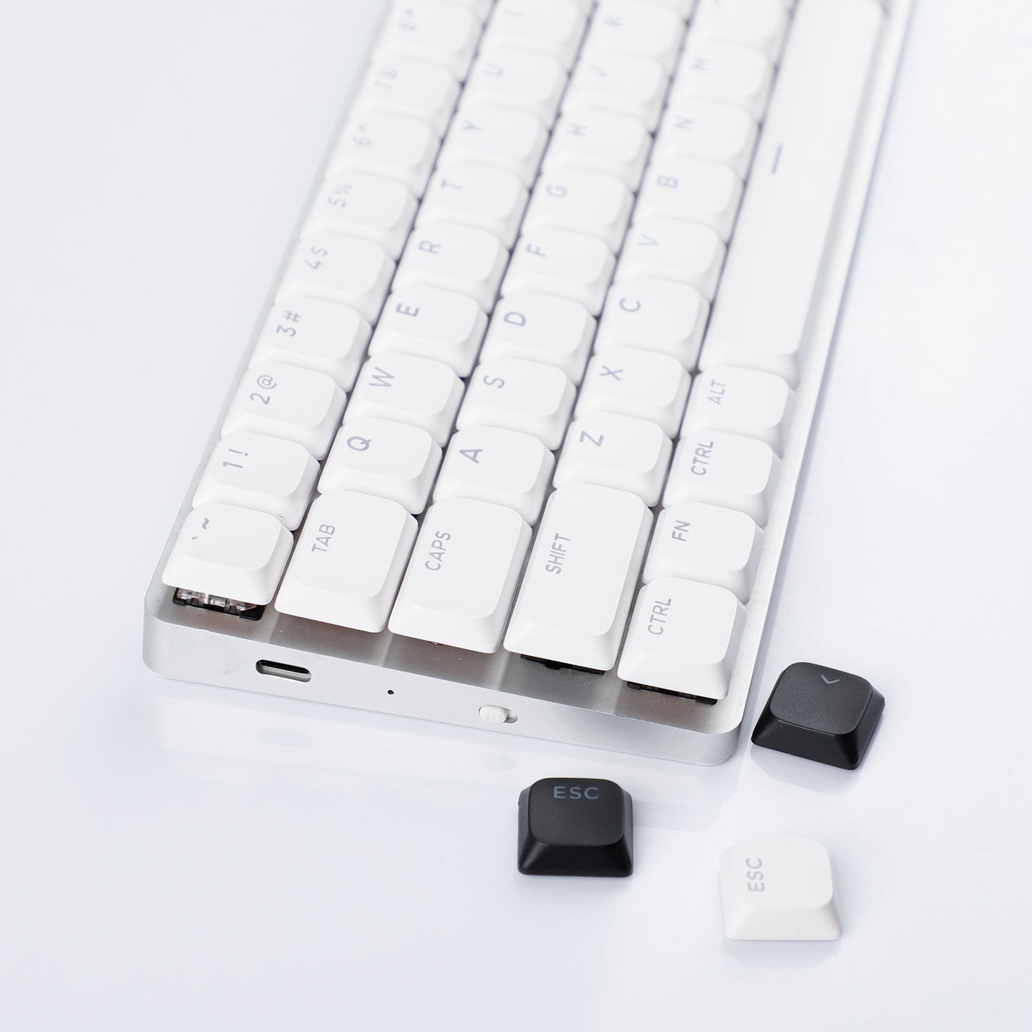 YMDK Ultra-slim Low Profile Keycaps 127 Keys Dye-Sub JWA Profile Backlit Shine Through Keycap for nuphy keychron 61/68/87/98/104/108 MX Ultra-Slim Keyboard