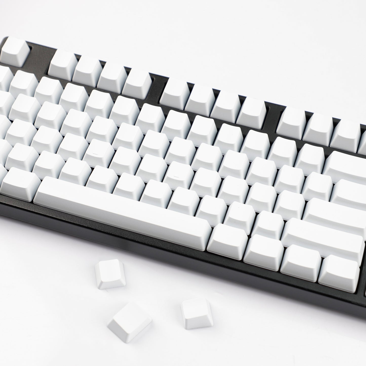 YMDK 108 Keys Black White Blank ABS Spray-painted OEM XDA Profile Keycaps for MX Mechanical Keyboards DIY Laser Engraving