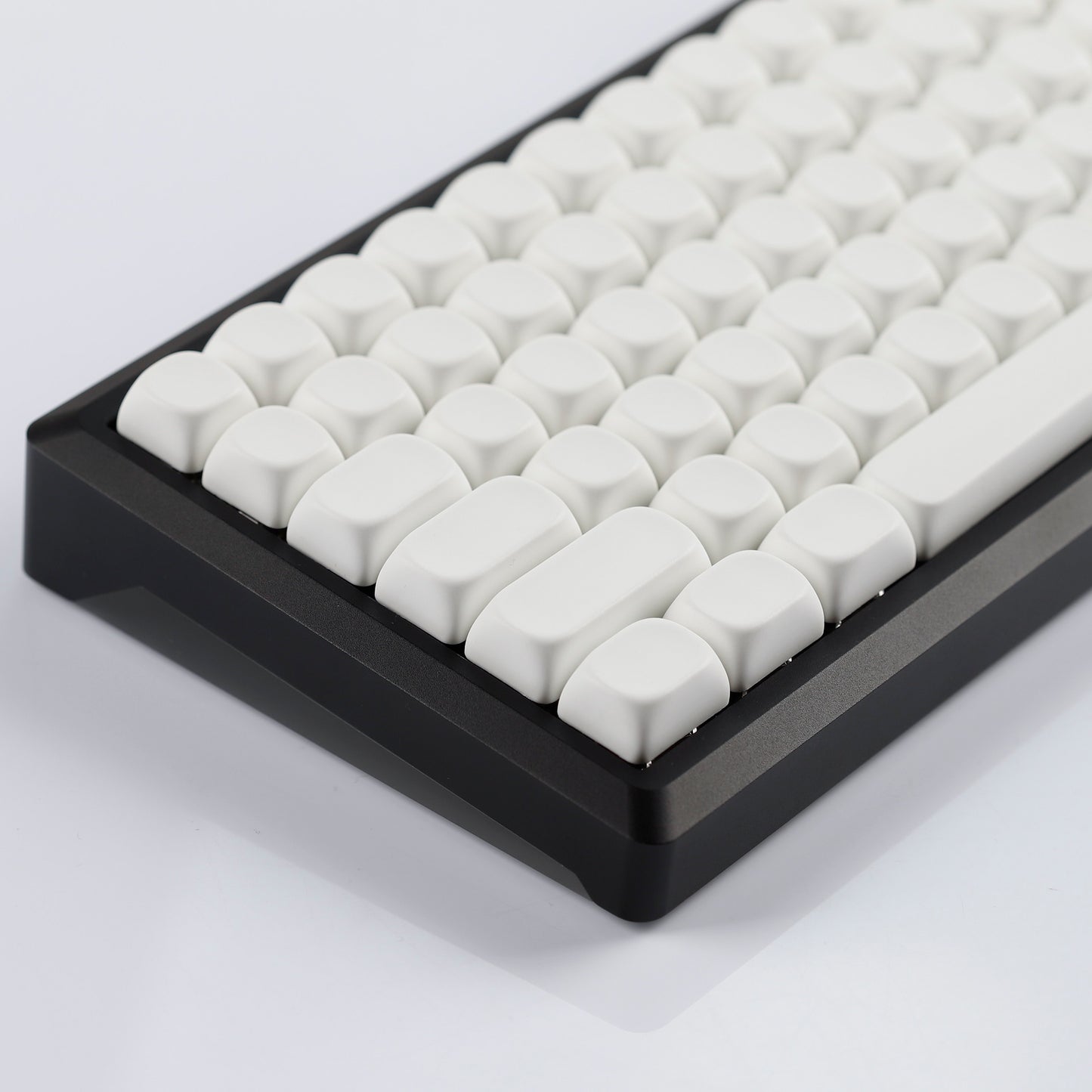 YMDK Pure White MOA Profile Keycap 129 Key Simple Style PBT Dye Sublimation Custom Keycaps for 61/68/84/87/98/104/108 MX Mechanical Keyboard