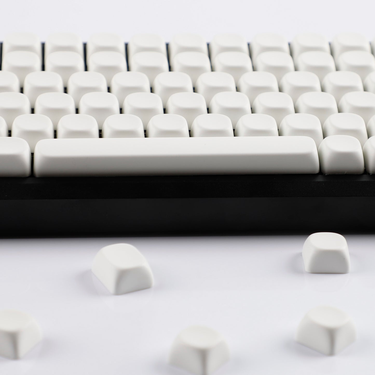 YMDK Pure White MOA Profile Keycap 129 Key Simple Style PBT Dye Sublimation Custom Keycaps for 61/68/84/87/98/104/108 MX Mechanical Keyboard
