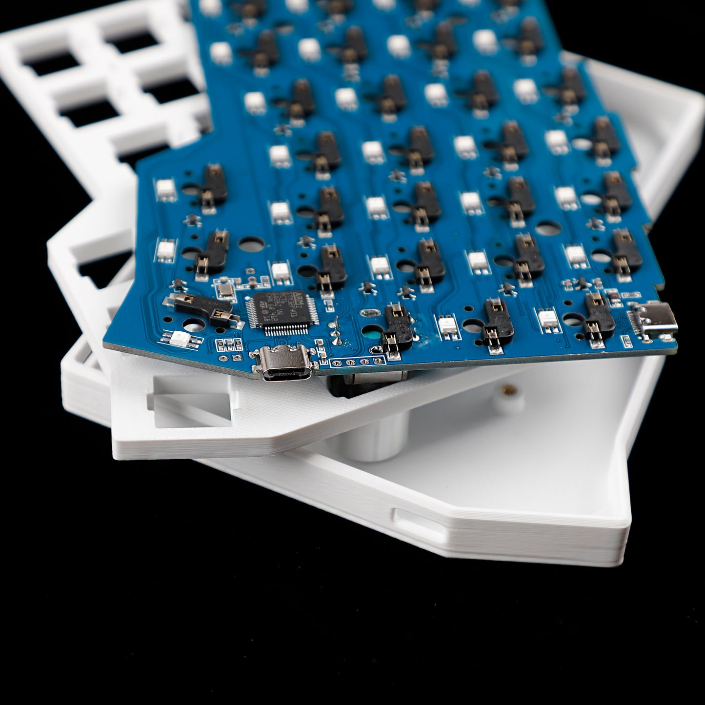 BORNE Knobs Corne4×6 Layout 58 Keys Ergonomic Wired Hot-swap Split MX Mechanical Keyboard South RGB QMK VIAL Programmable