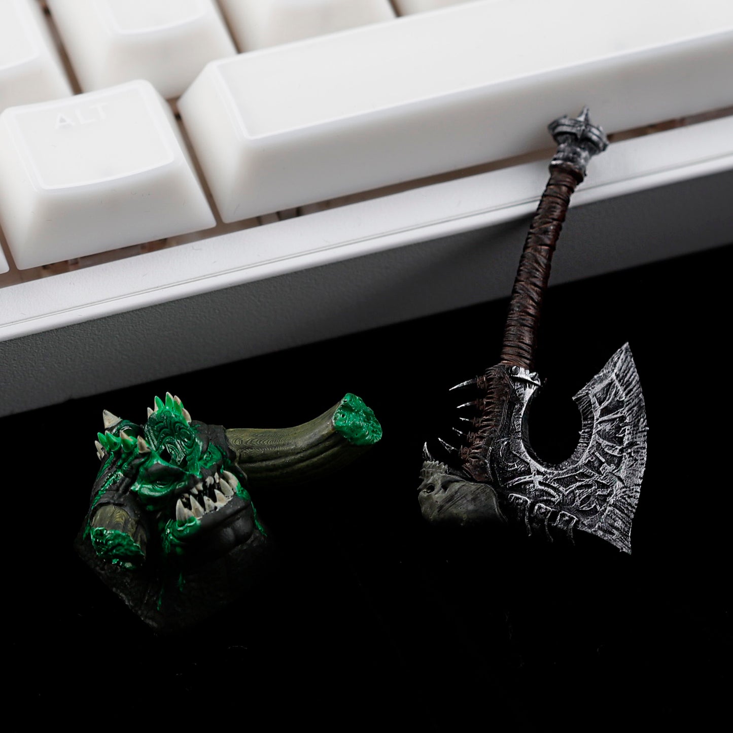 YMDK World of Warcraft Theme Personalized Keycaps With Magnetic Warblade And Egg Knife Designs Custom Key Caps for MX Mechanical Keyboards
