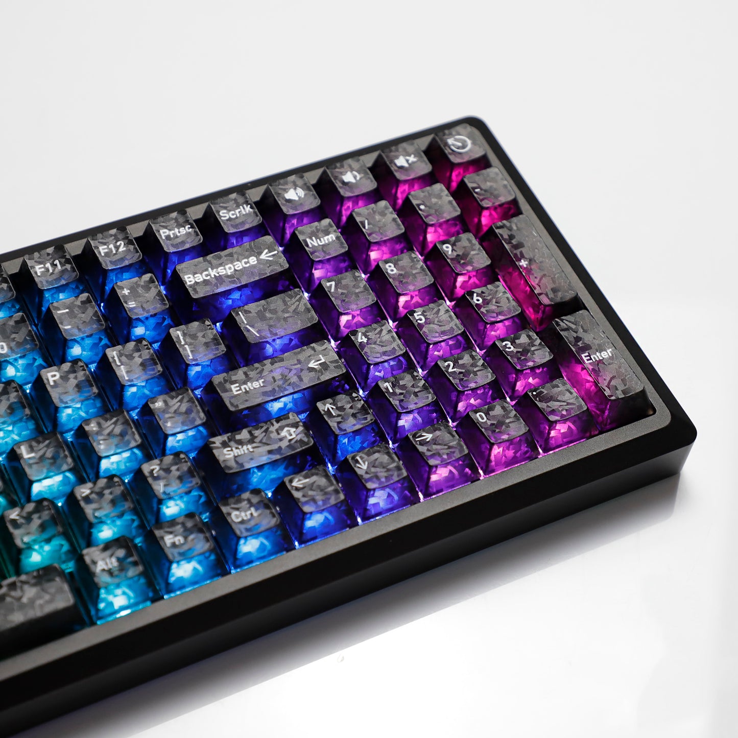 YMDK 136 Keys Carbon Fiber Texture Keycap Black White UV Top Print Shine Through Cherrry Profile Keycaps for MX Mechanical Keyboards