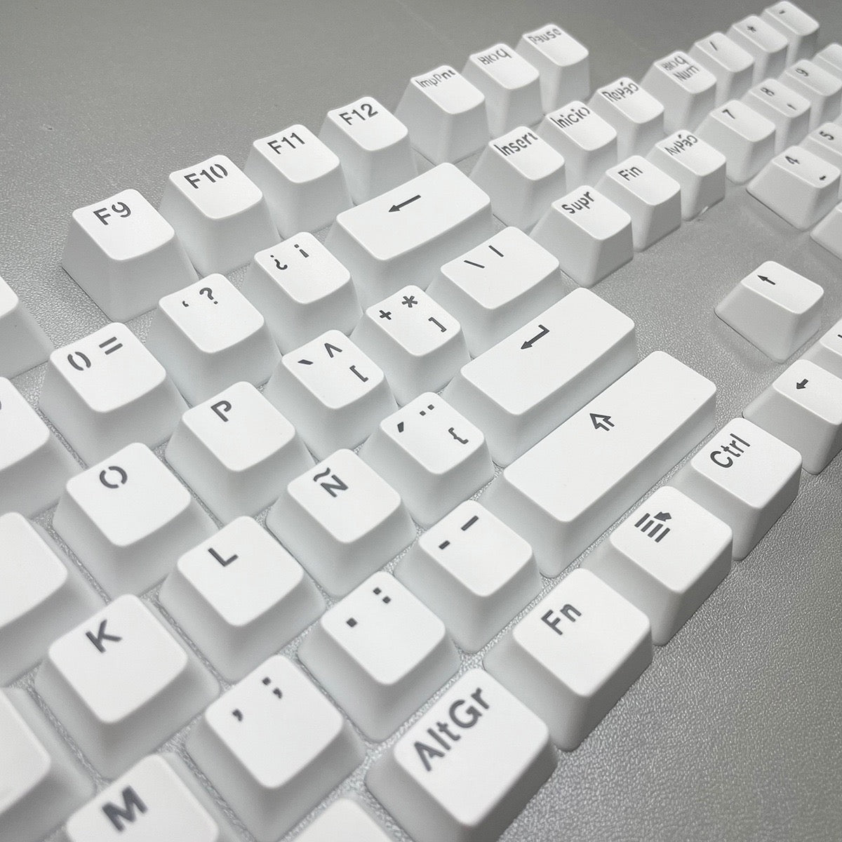 YMDK Minimalist Solid Color Backlit Spain Full Set 132 Key Double Shot OEM Profile for 68/75/87/98/104/108 MX Mechanical Keyboard